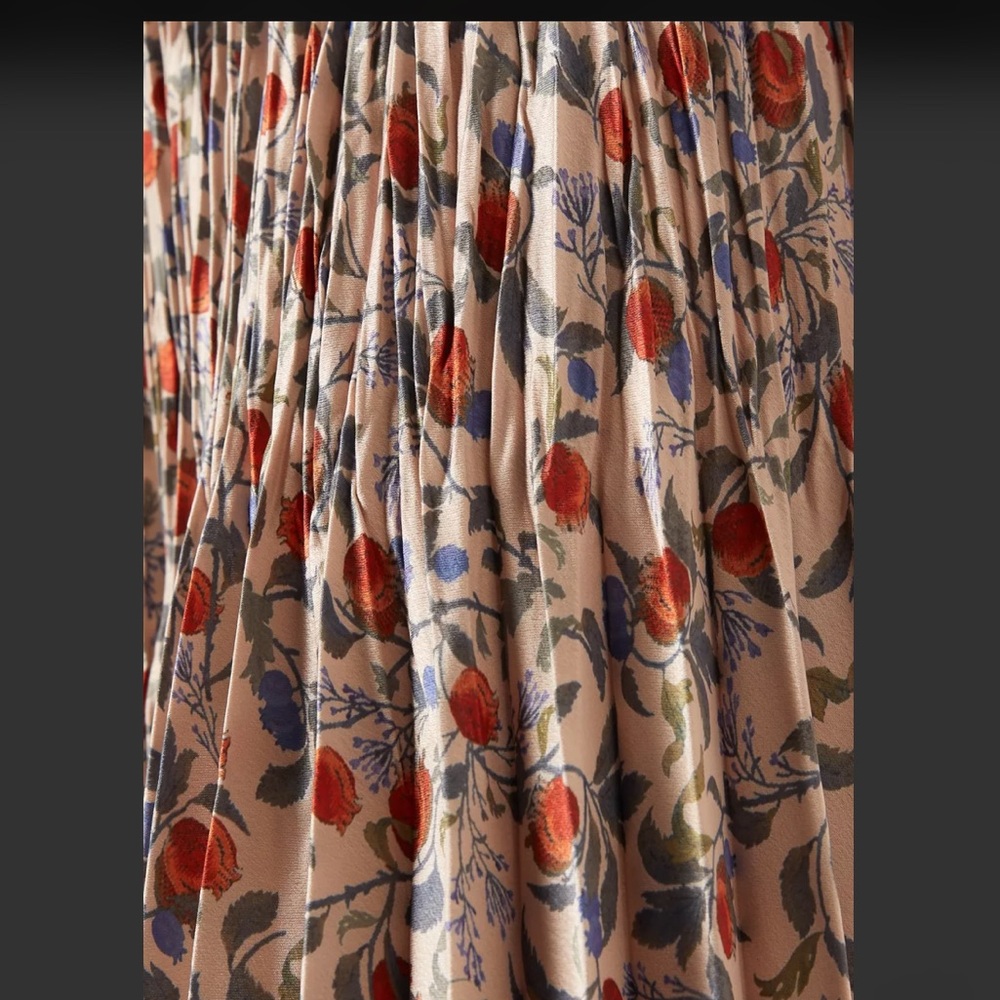 NWT Vince Pleated Maxi Dress - Size M - Picture 8 of 12